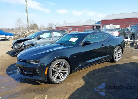 2017 Chevrolet Camaro 1Lt z USA, uszkodzony, nr VIN 1G1FB1RS6H0151492